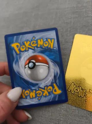 Carte Pokémon Rayquaza V e Reptalada