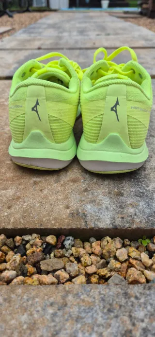 Zapatillas Mizuno Amarillas