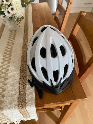 Casco de bicicleta blanco