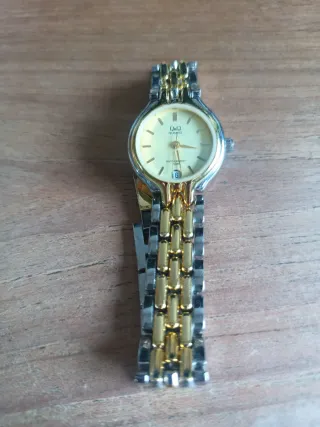 Reloj Q&Q Señora Dorado y Plateado