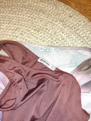 Lote 2 Tops Talla M  Stradivarius