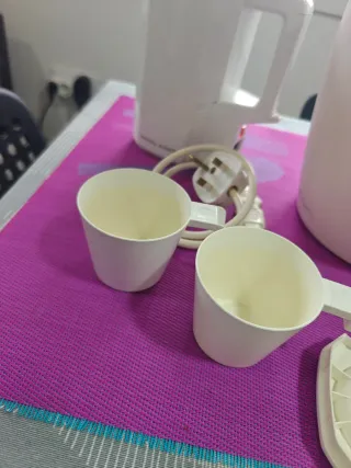 Hervidor Morphy Richards blanco