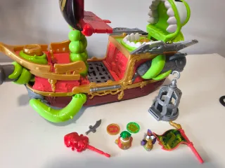 Barco Piratix Kraken