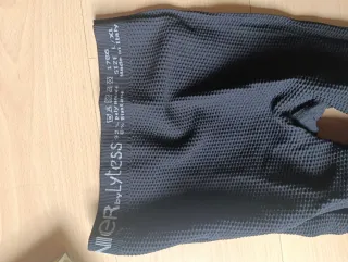 Garnier.FajaPantalonReductora.BodytonicShort. L-XL