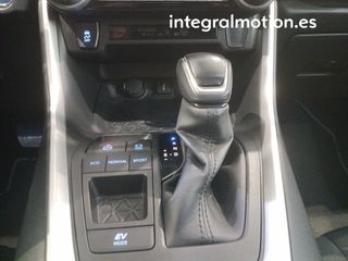 Toyota Rav4 2.5l 220H Style