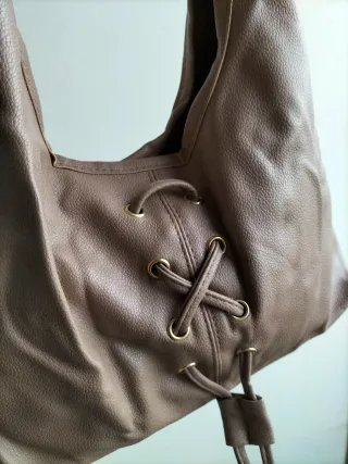 Borsa a sacca marrone con borsello