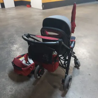 Silla de paseo y capazo para bebé