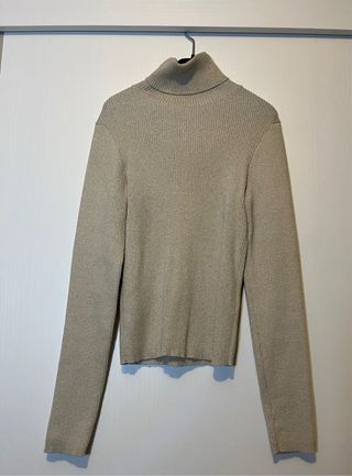 Jersey cuello alto brillante beige/dorado