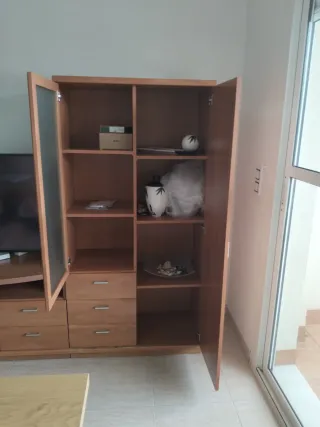 Mueble de salón modular madera y cristal