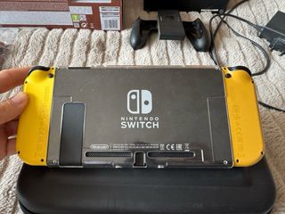 Nintendo Switch Edición Pokémon Pikachu