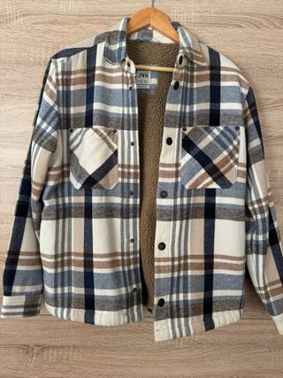 Chaqueta Zara cuadros beige y azul