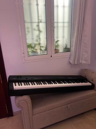 Piano de escenario Yamaha CP40