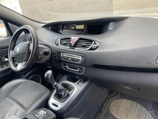 Renault Grand Scenic 2011 7 plazas