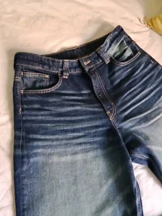 Pantalón vaquero ancho Baggi H&M