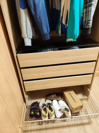 2 Armarios PAX Forsand IKEA. Uno con puerta