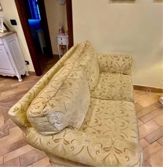Divano 3 posti elegante giallo oro