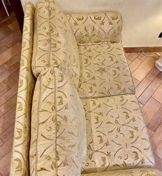 Divano 3 posti elegante giallo oro