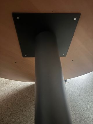 Tavolo da riunione rotondo con 4 sedie