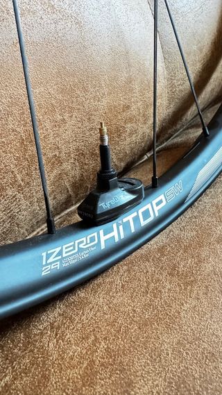 Ruedas ZIPP 1ZERO HiTOP SW Carbon 29” Boost