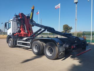 Mercedes AROCS 26 45-CAMIONES GANCHO+GRUA