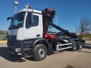 Mercedes AROCS 26 45-CAMIONES GANCHO+GRUA