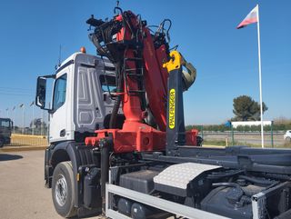 Mercedes AROCS 26 45-CAMIONES GANCHO+GRUA