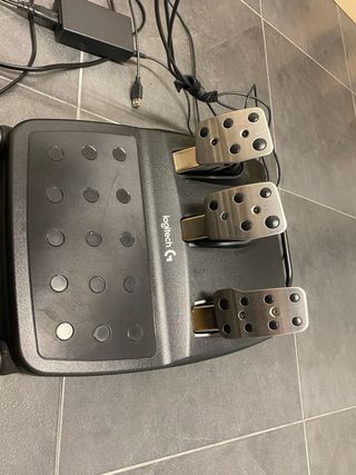 Playseat Challenge + Volante Logitech G29 + Pedale