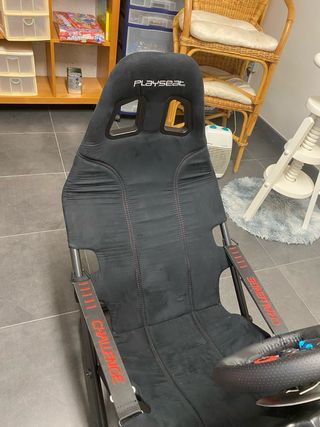 Playseat Challenge + Volante Logitech G29 + Pedale