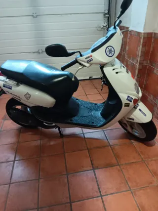 Yamaha Neos Scooter Automático Blanco