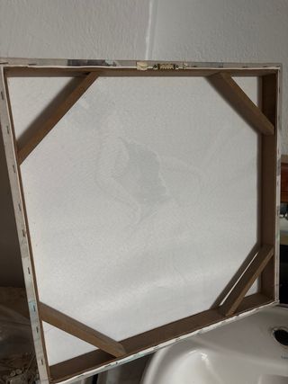 Cuadro bailarina beige y blanco