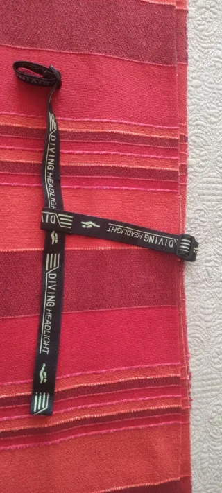 Linterna Frontal Sumergible con batería recargable