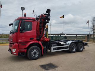 Mercedes AROCS 26 45-CAMIONES GANCHO+GRUA