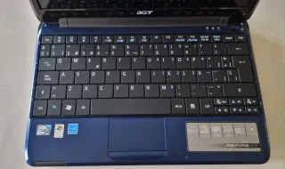 Portatile Acer con custodia e caricabatterie