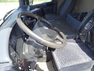 Scania P 380-CAMIONES GRUAS