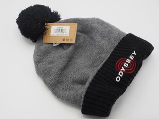 Gorro Odyssey Pompon Gris y Negro Golf