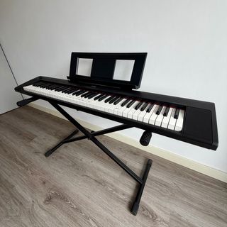 Piano Yamaha Piaggero NP-32 + Soporte + Funda