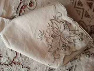 Mide 315 ×170 lino bordada a mano nueva preciosa