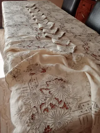 Mide 315 ×170 lino bordada a mano nueva preciosa