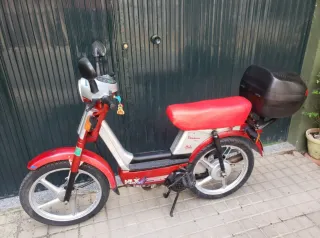 Piaggio Ciclomotor NLX Rojo/Plata