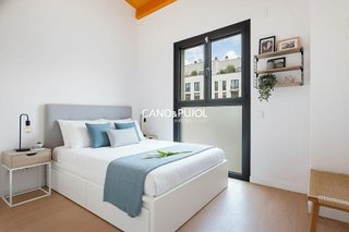 Casa adosada en venta en Centre en Rubí