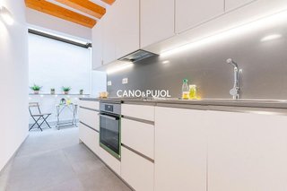 Casa adosada en venta en Centre en Rubí
