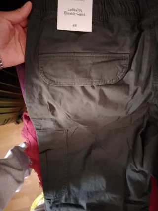 Pantalón Cargo Gris Caballero