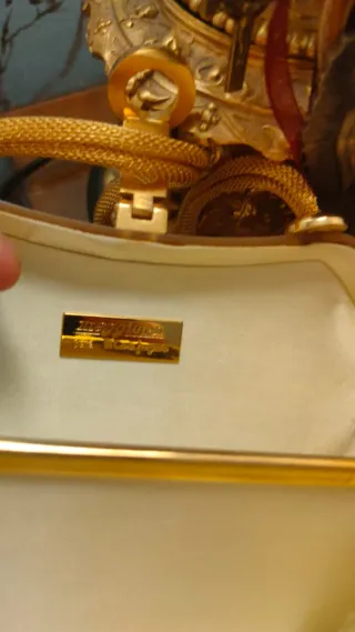 Bolso de mano ceremonia dorado y beis