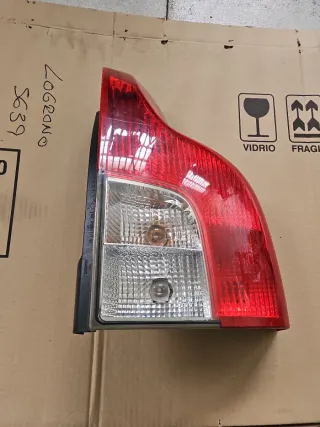 Piloto trasero derecho Volvo XC90 2010