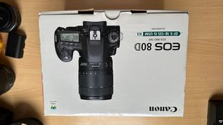 Canon EOS 80D + 2 Objetivos + baterías + mochila