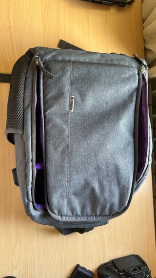 Canon EOS 80D + 2 Objetivos + baterías + mochila