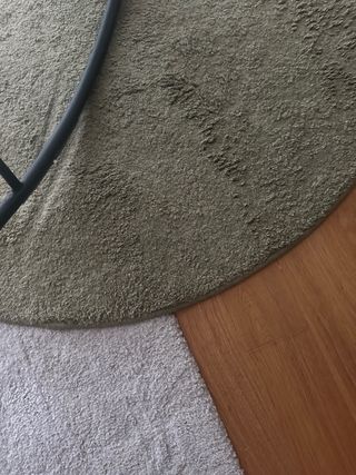 Alfombra redonda Ikea verde/beige 130cm