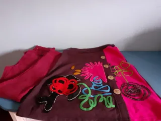 Falda marrón y rosa con apliques