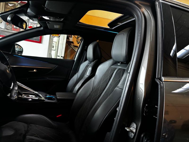 Peugeot 5008 2019, foto 30
