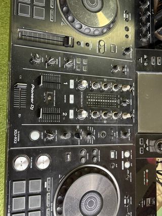 Controladora Pioneer RX2 - Desgaste de uso